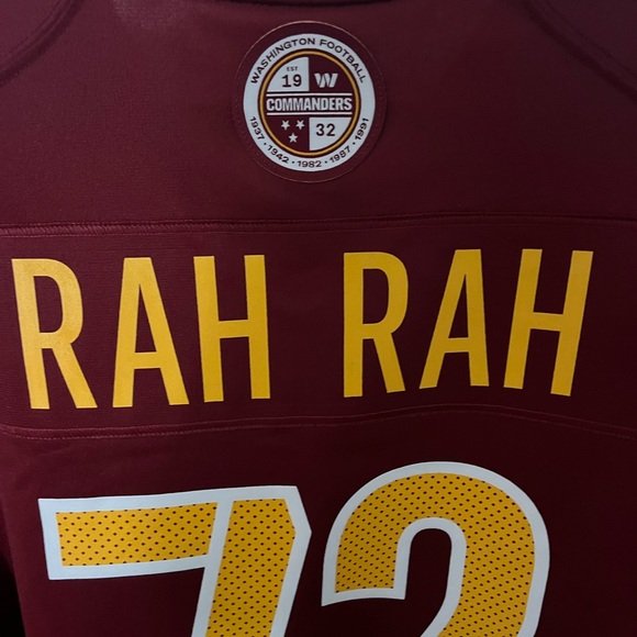 Washington Commanders Jersey - Picture 3 of 5